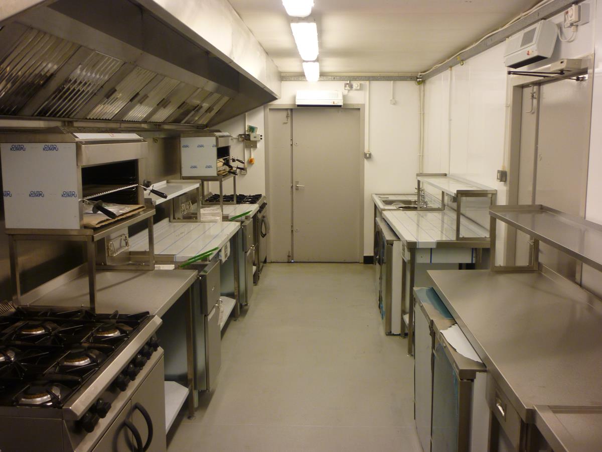 Our temporary kitchens can be equipped to provide everything you need to continue meals as normal.